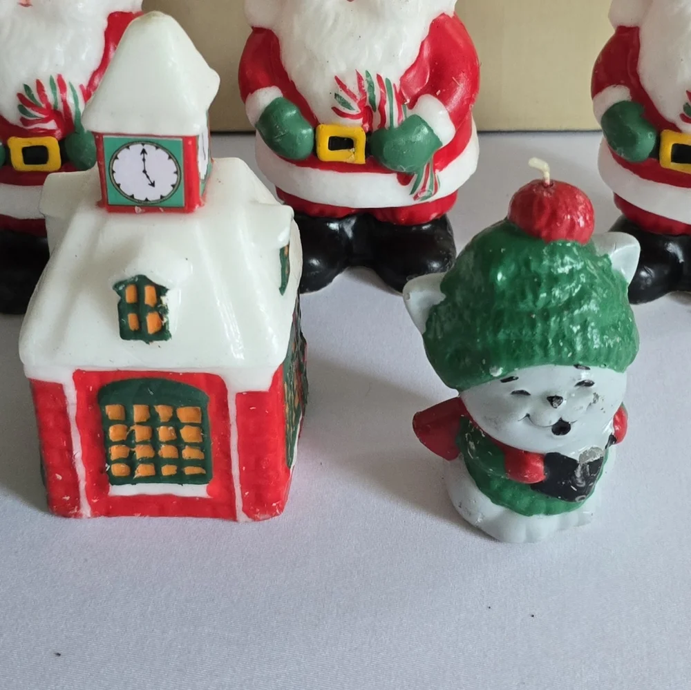 Vintage LOT XMAS Candles 1 Christmasville Schoolhouse,  3 Santas, 1 Avon Kitty